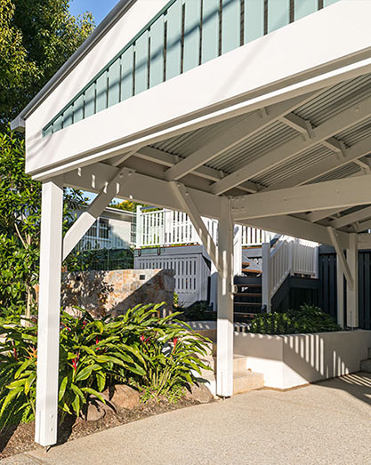 Timber carport complimenting existing dwelling